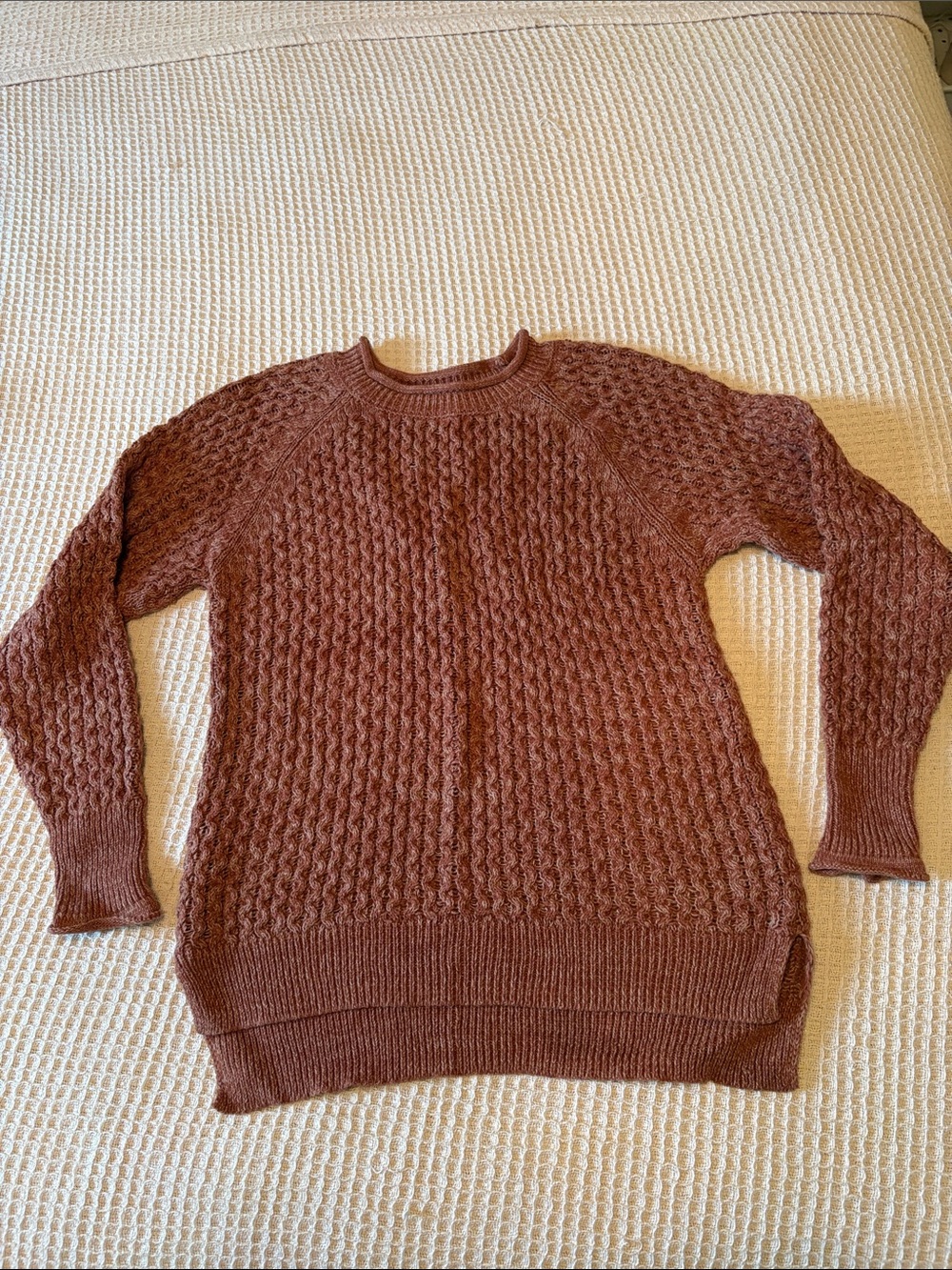 Time and Tru Rust Brown Cable Knit Crewneck Sweater
